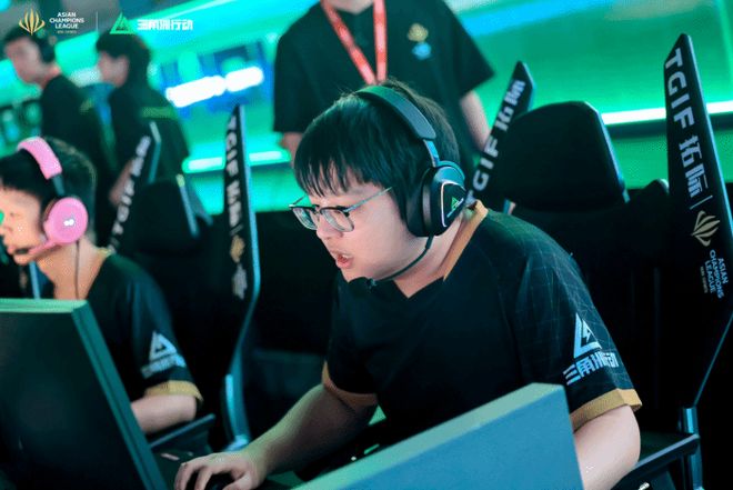 通过精准的 通过精准的